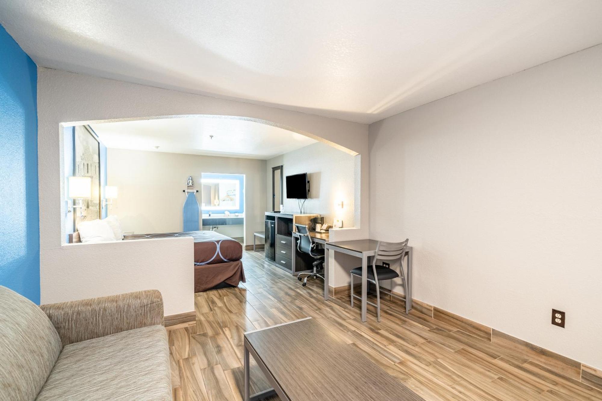 Hotel Super 8 By Wyndham San Antonio/riverwalk Area